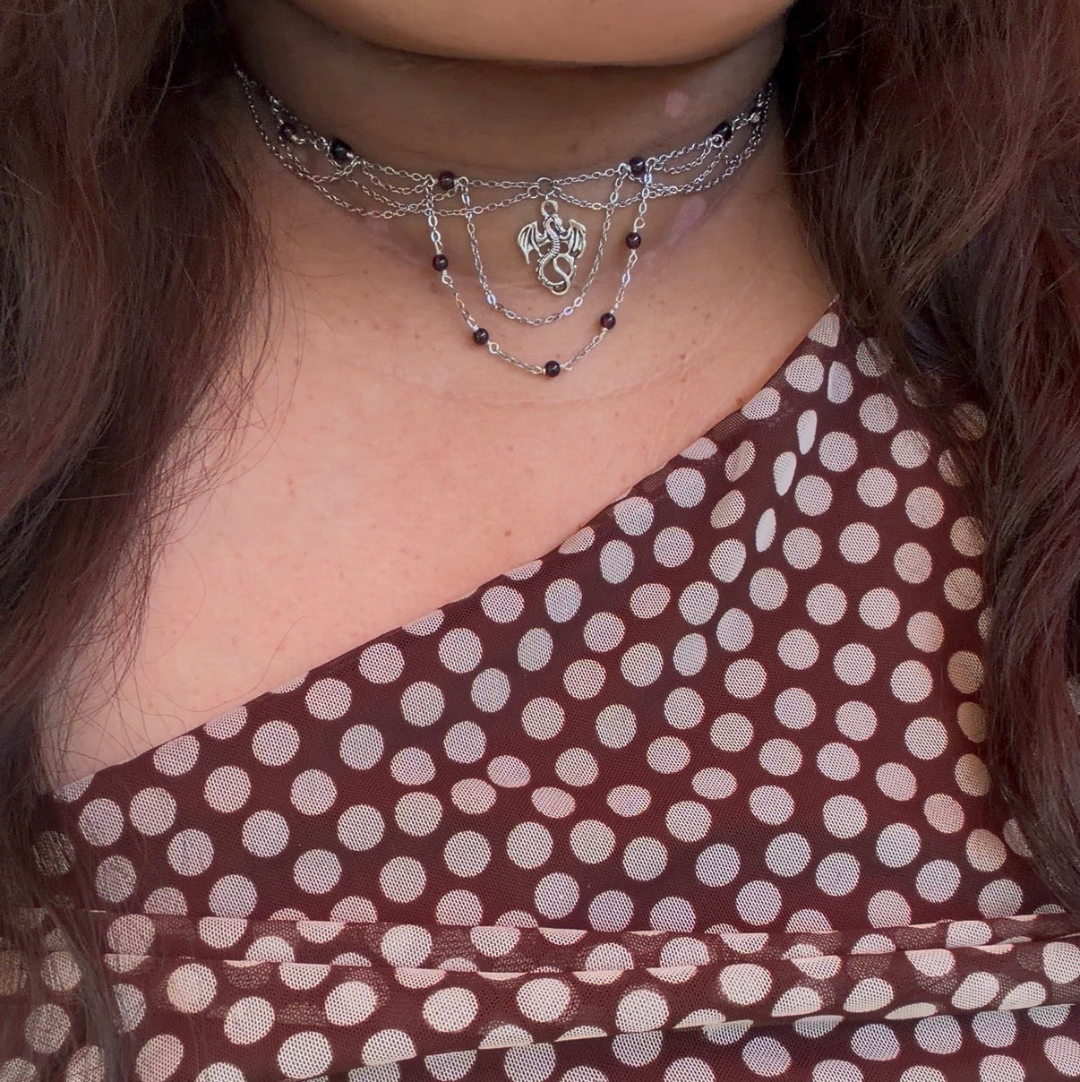 Collier Le Serment de Rhaenyra, grenat 1A, obsidienne noire, pendentif dragon