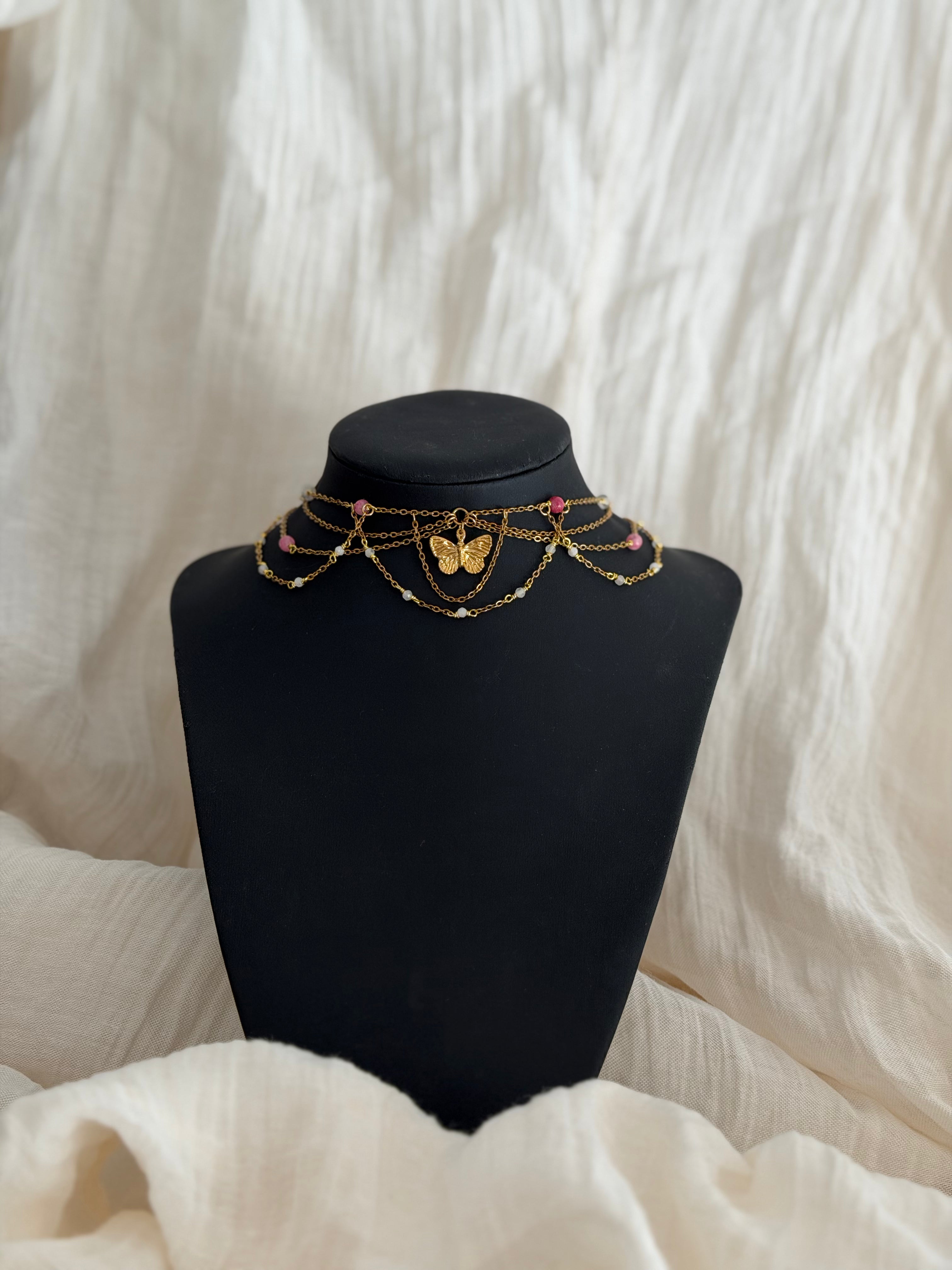 Collier Lorraine, cristal de roche 3A, pierre de lune AA, jade persan rose, pendentif papillon