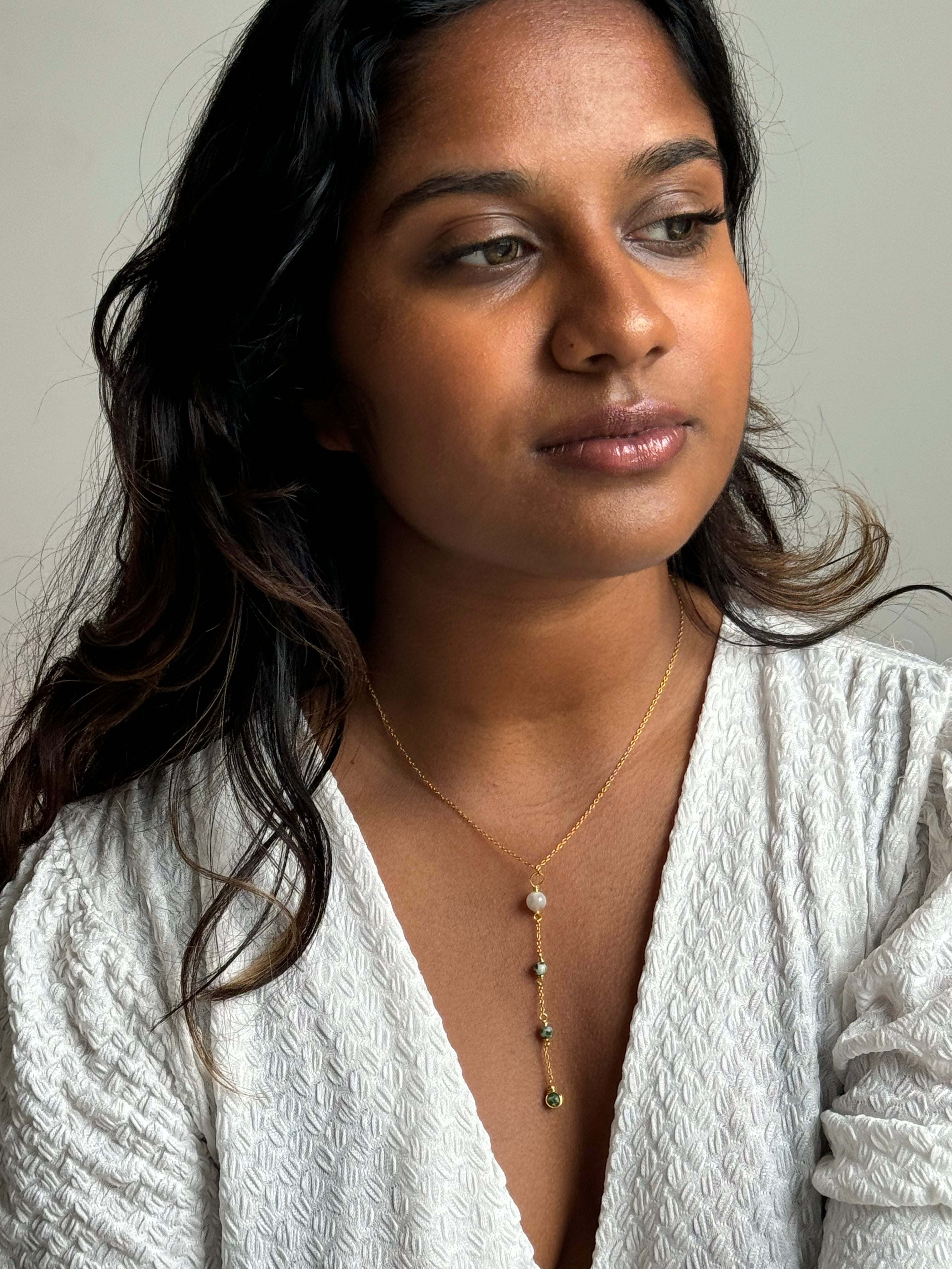 COLLIER HESTIA PIERRES NATURELLES AU CHOIX