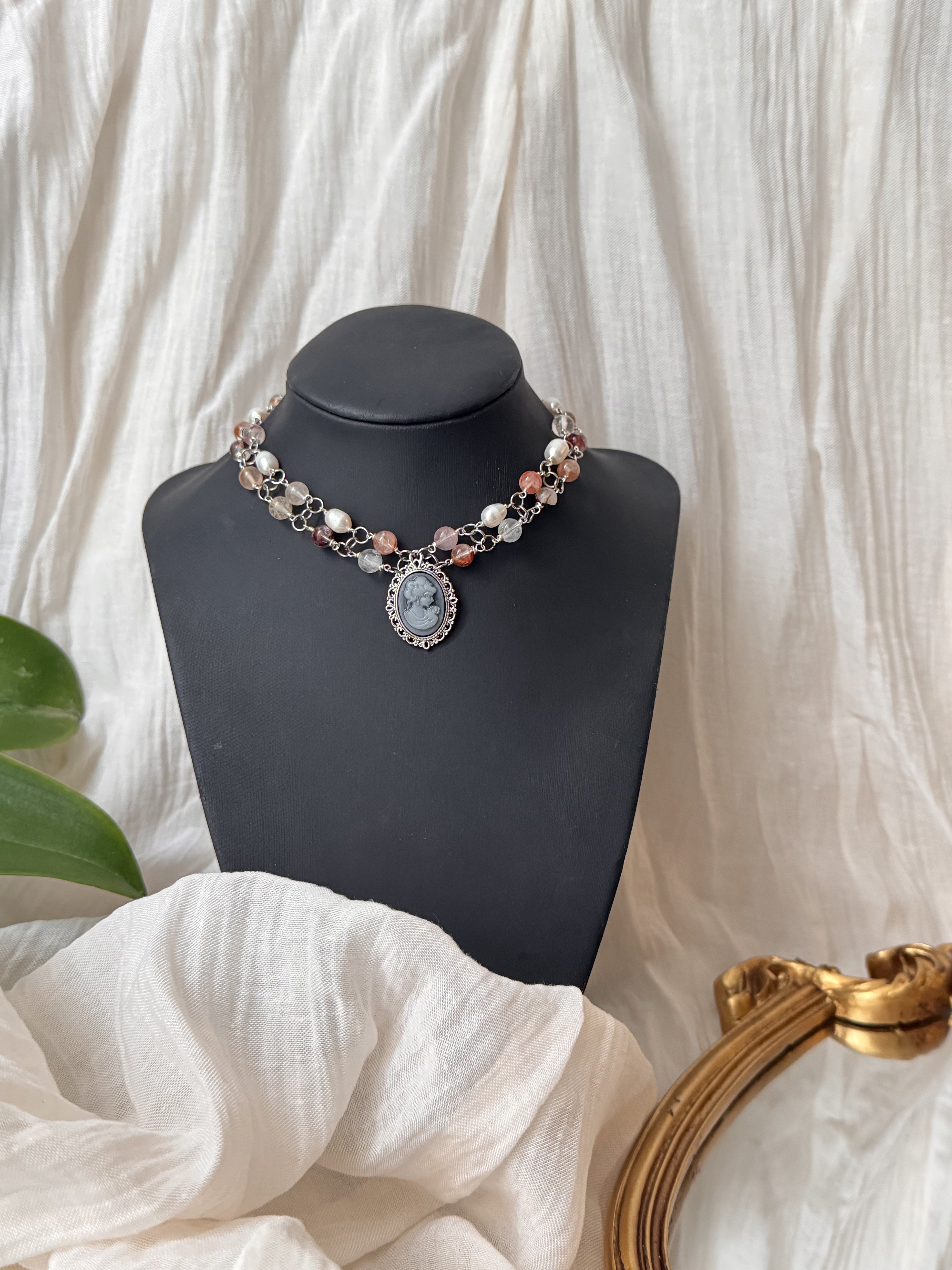 Collier L’Impériale Perles d’eau douce et quartz fraise 3A