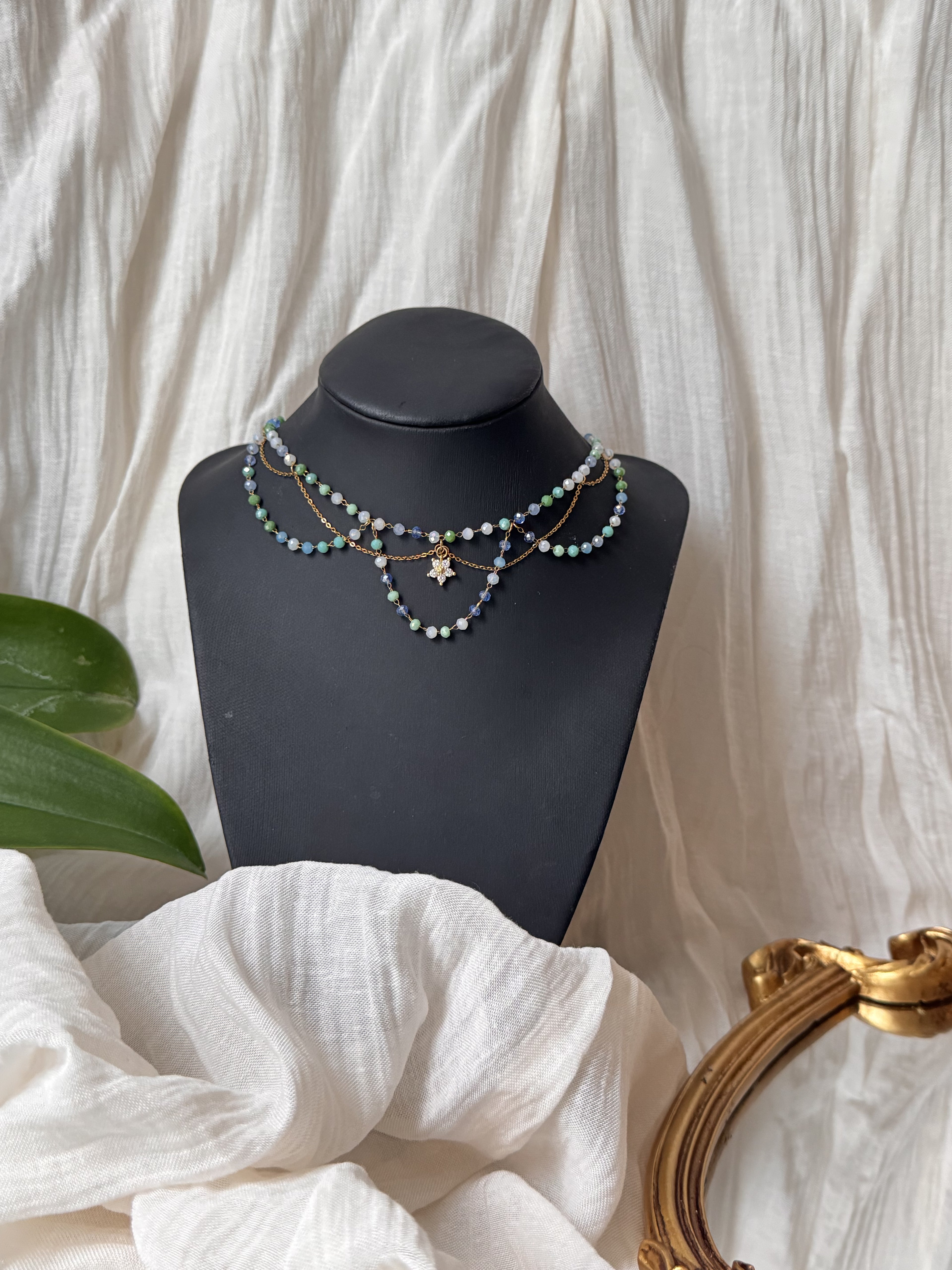 Collier L’Esprit Libre Cristal de verre multicolore pendentif fleur