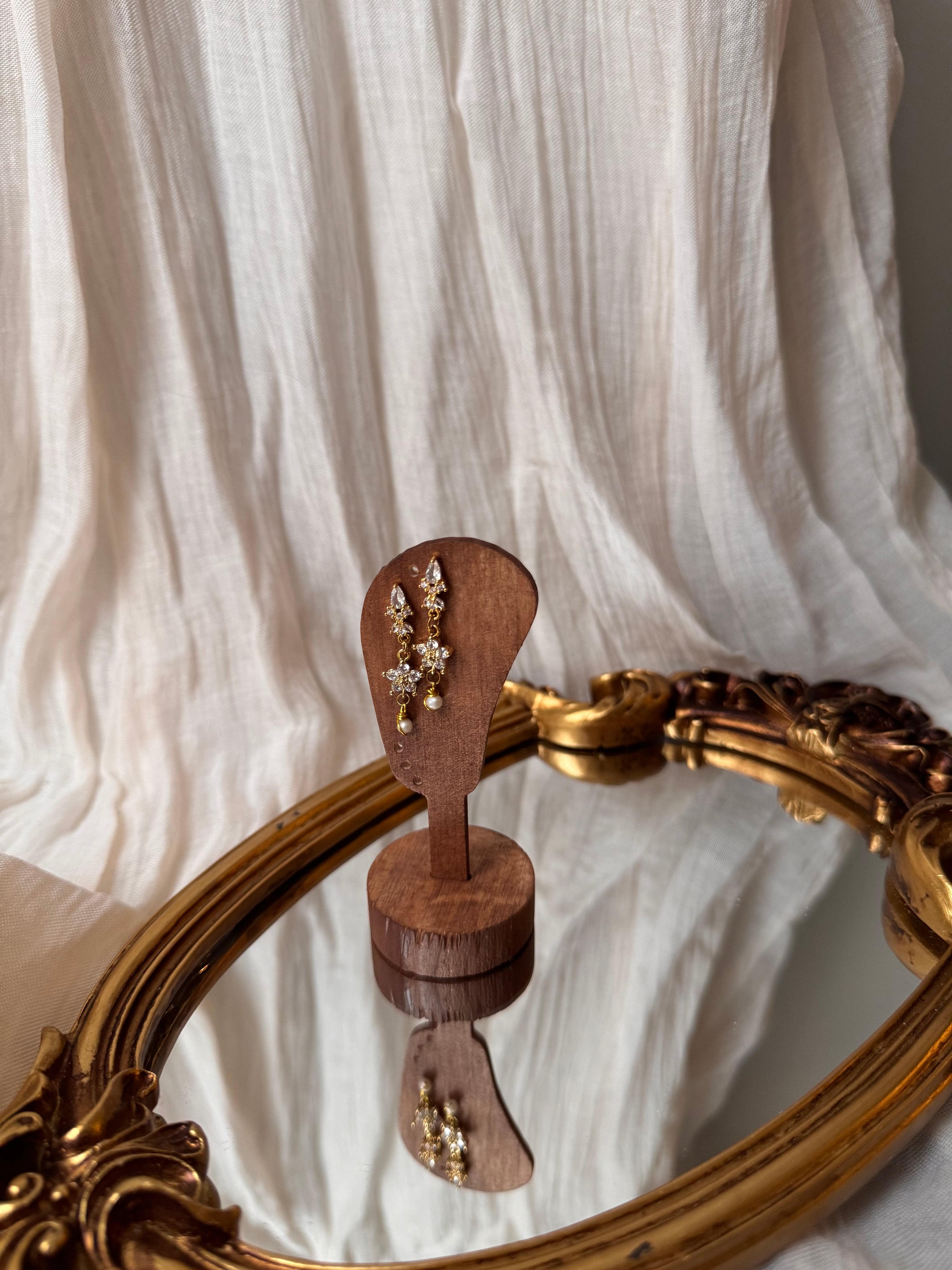 Boucles d’oreilles Sophie Perles d’eau douce et zircon doré