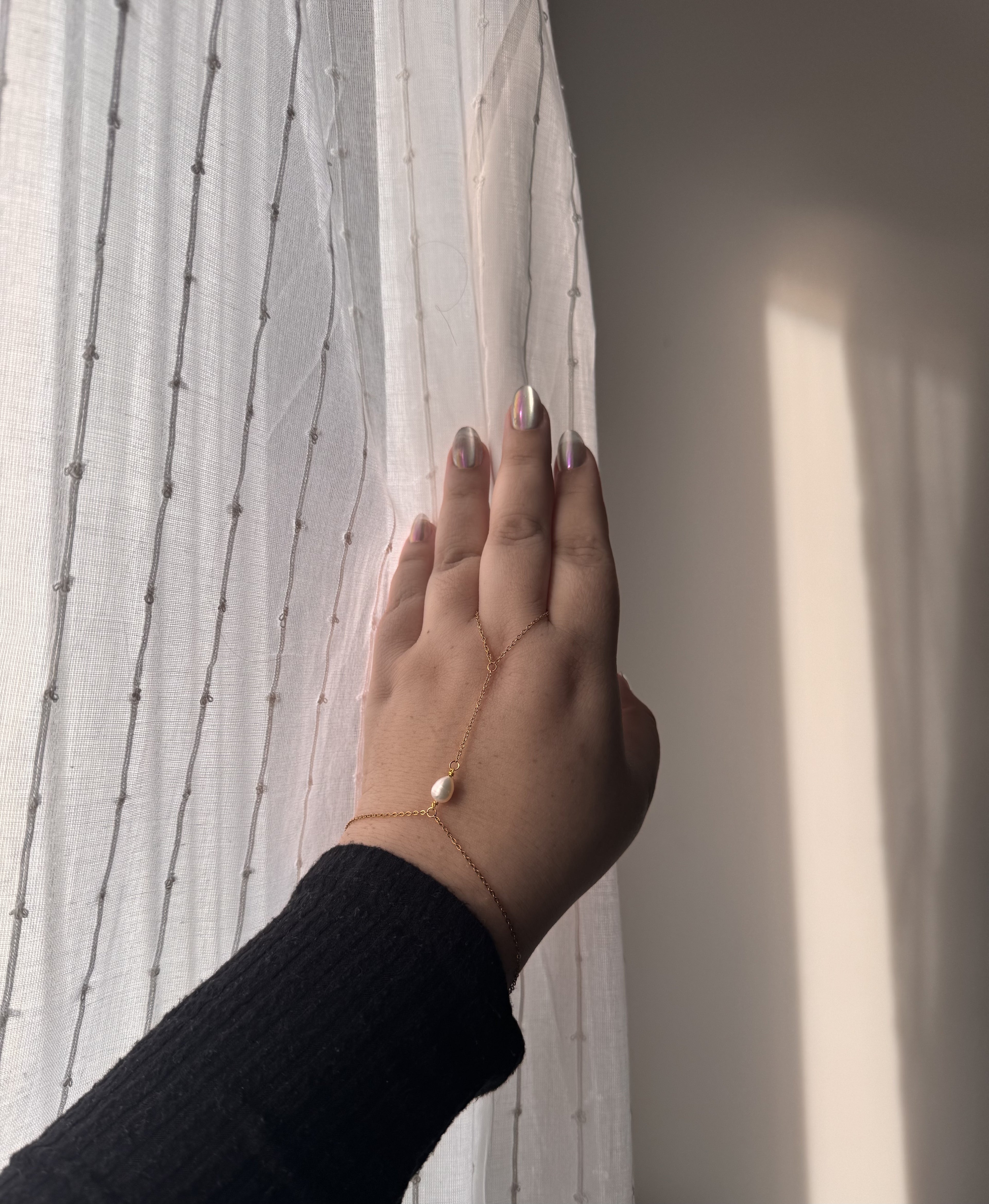 Bijou de main La Délicate Perles d’eau douce 1A, Bridgerton modernisé