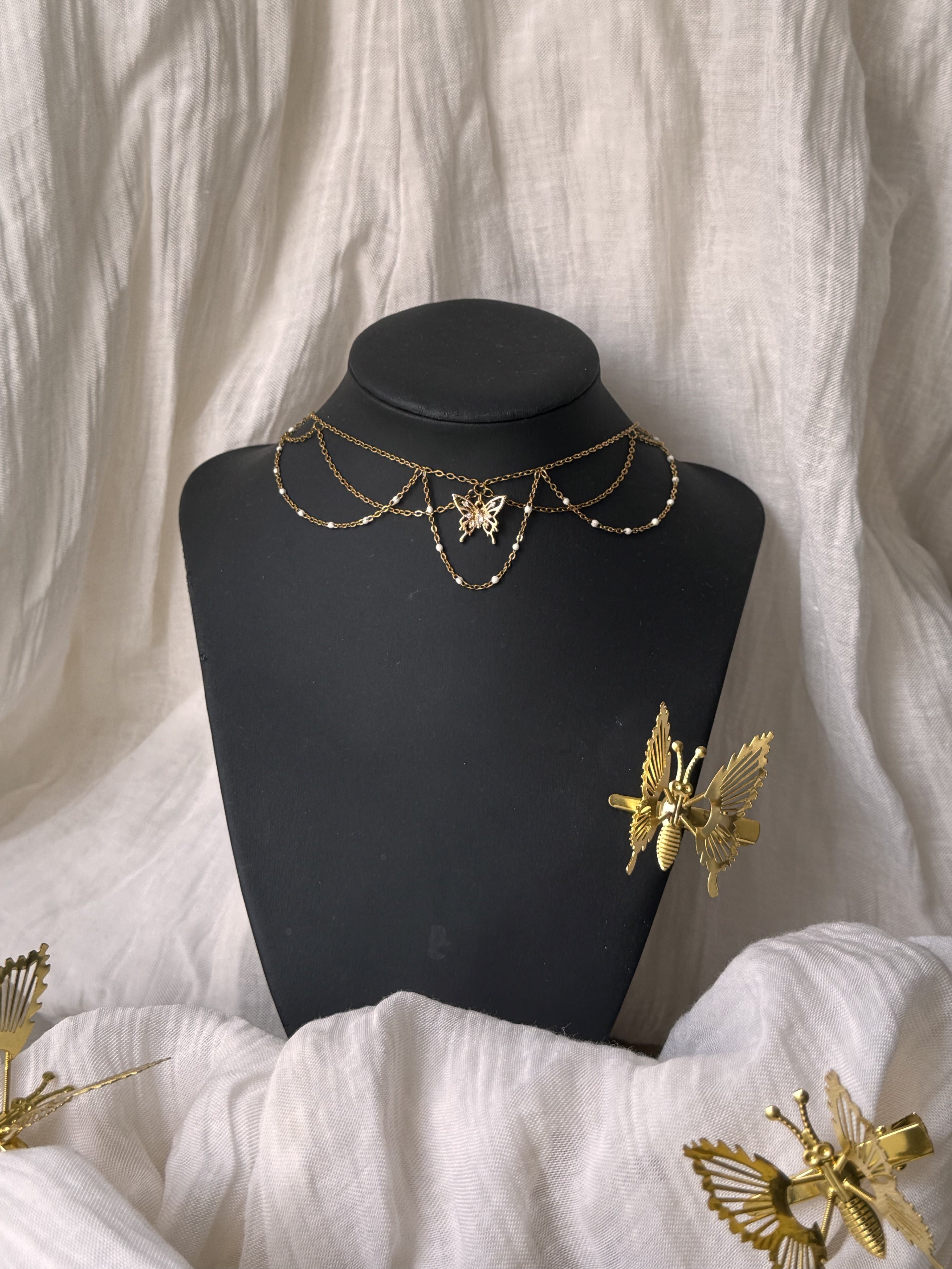 Collier Alféa, pendentif papillon 24K, pièce unique doré