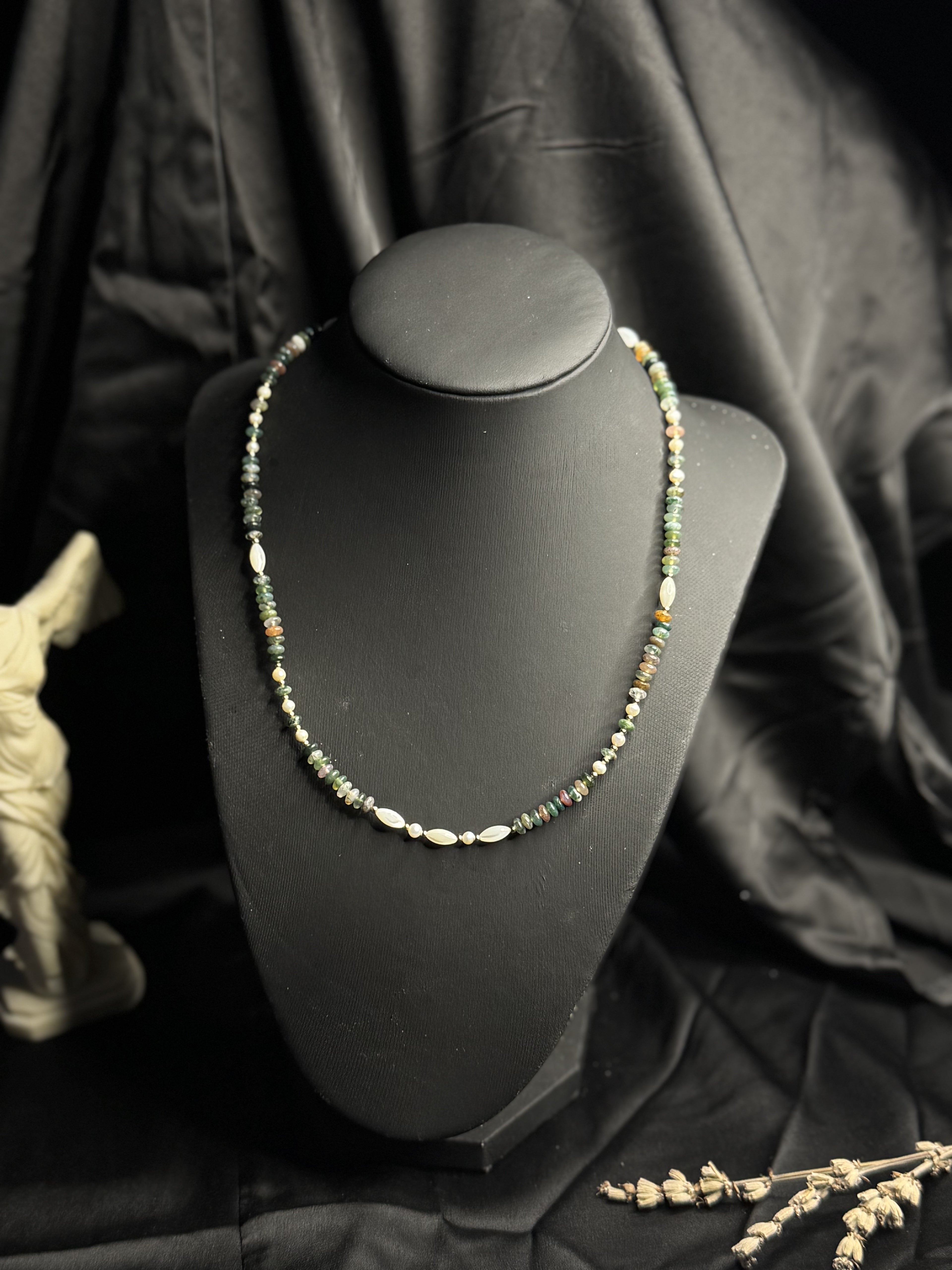 MINI COLLIER ATHÉNA AGATE INDIENNE NACRE