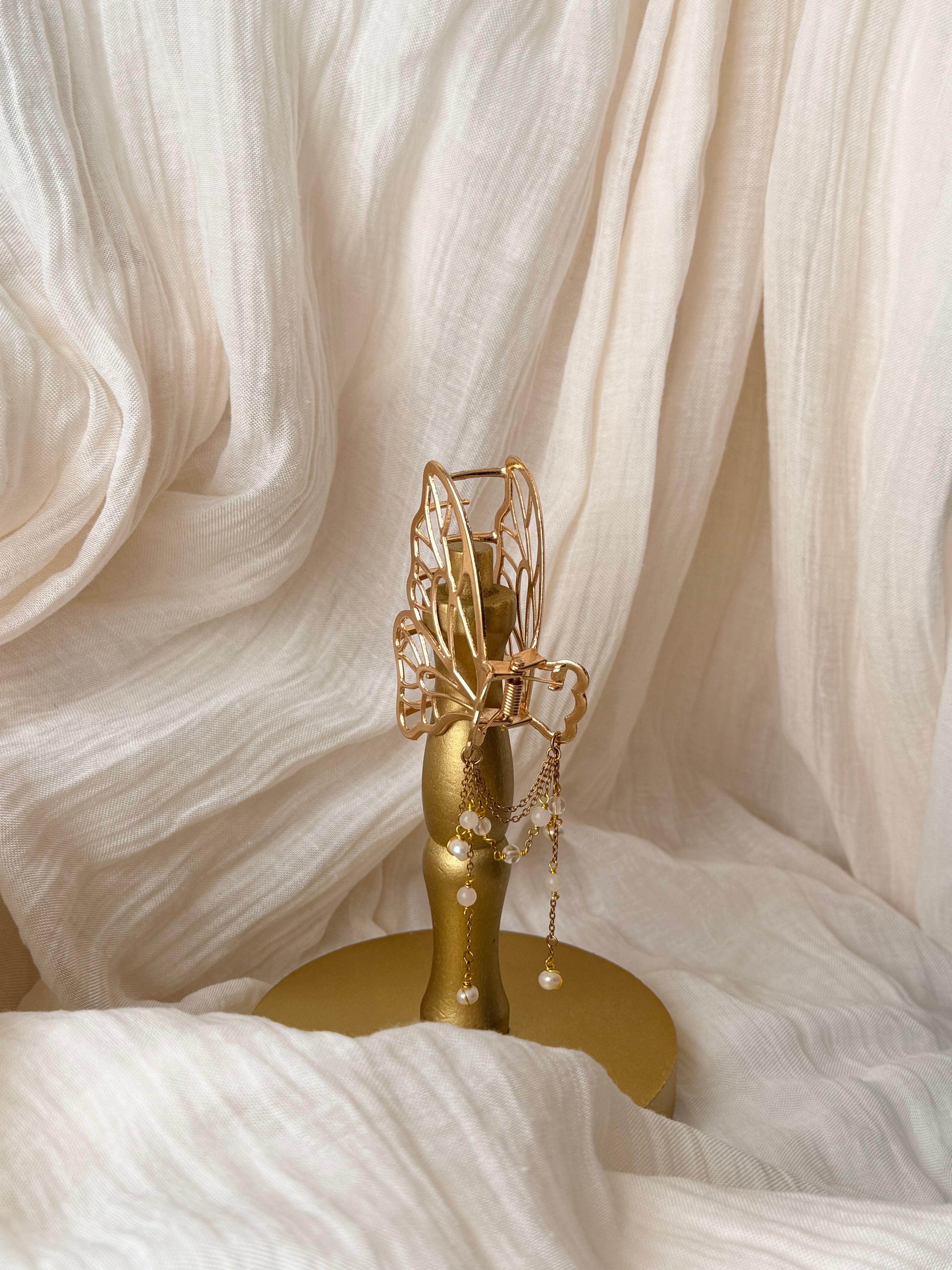 Pince à cheveux Daphné, quartz rose 5A et perle d'eau douce, pièce unique doré